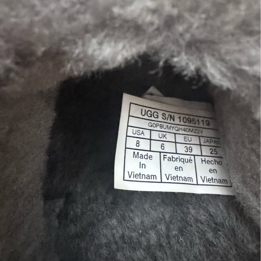 UGG fluff yeah gray slippers - Picture 6 of 9